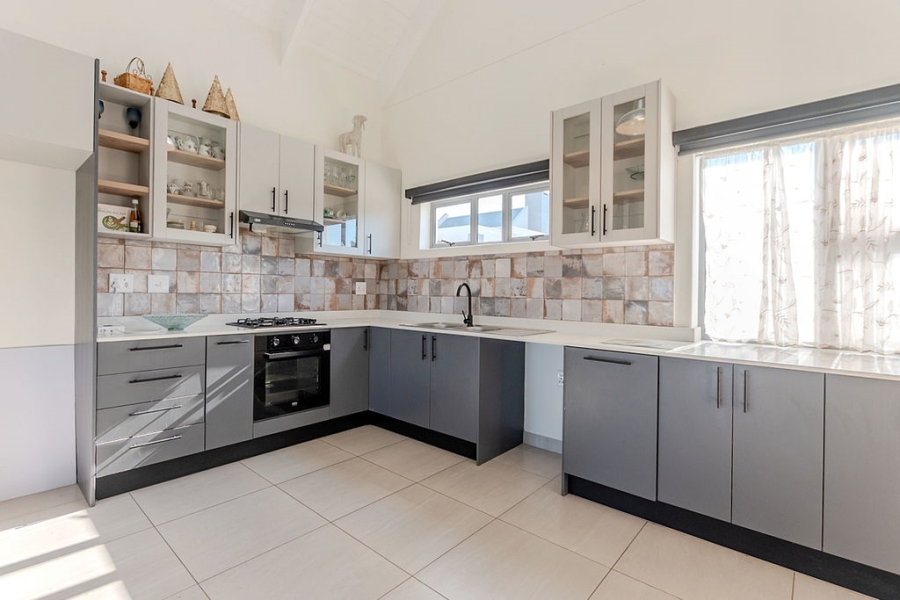 To Let 2 Bedroom Property for Rent in Welgedaan Estate Western Cape
